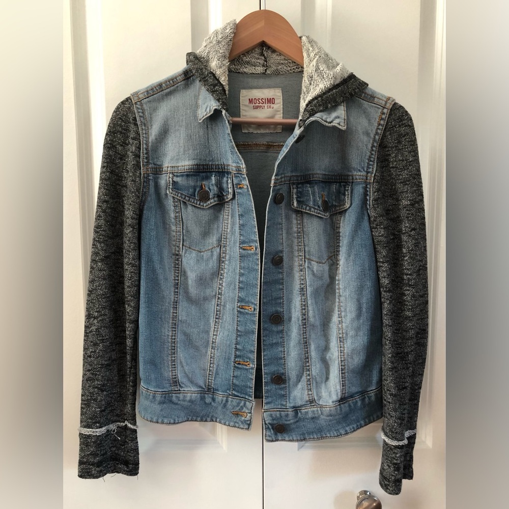 MOSSIMO Women’s M Jean Jacket with Dark Gray Heather Sweater Hood and Sleeves